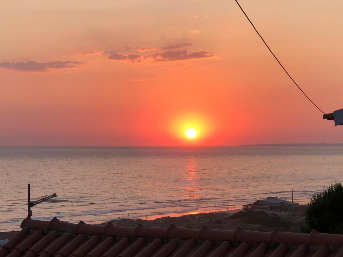 Fonte Da Telha Beach Hostel Costa de Caparica Eksteriør bilde